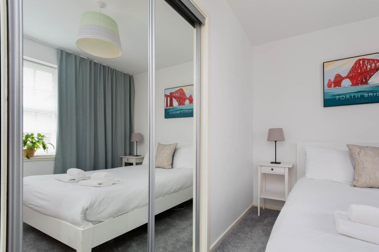 Modern Grassmarket Apartment เอดินบะระ ภายนอก รูปภาพ